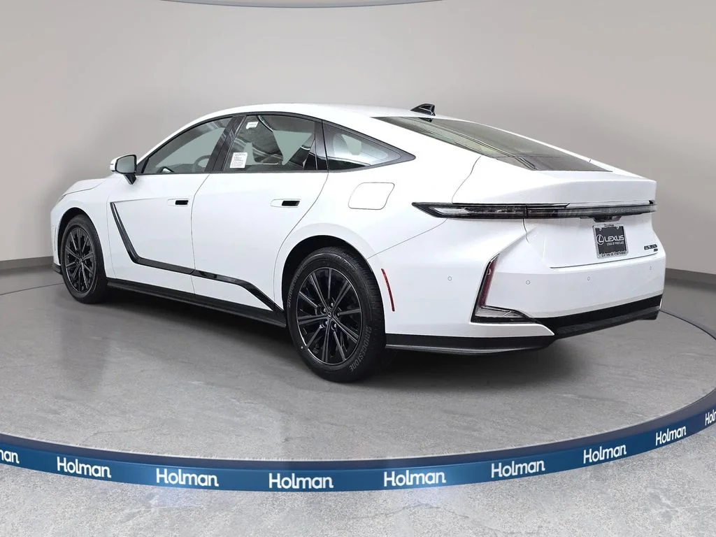 New 2026 Ultra White Lexus PREMIUM PLUS AWD image 7