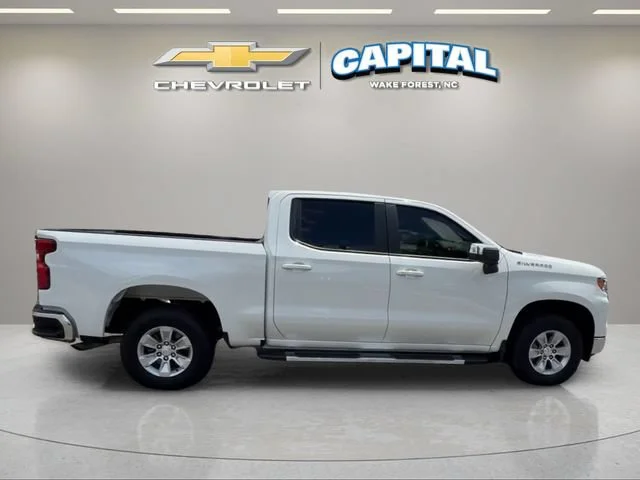 Used 2026 Summit White Chevrolet LT image 6