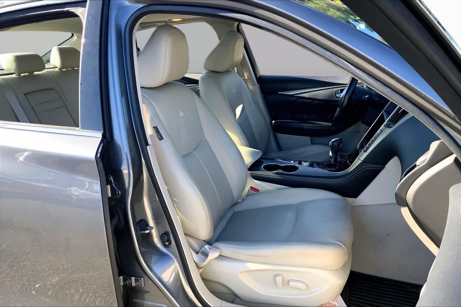 Used 2014 Graphite Shadow INFINITI Premium image 9