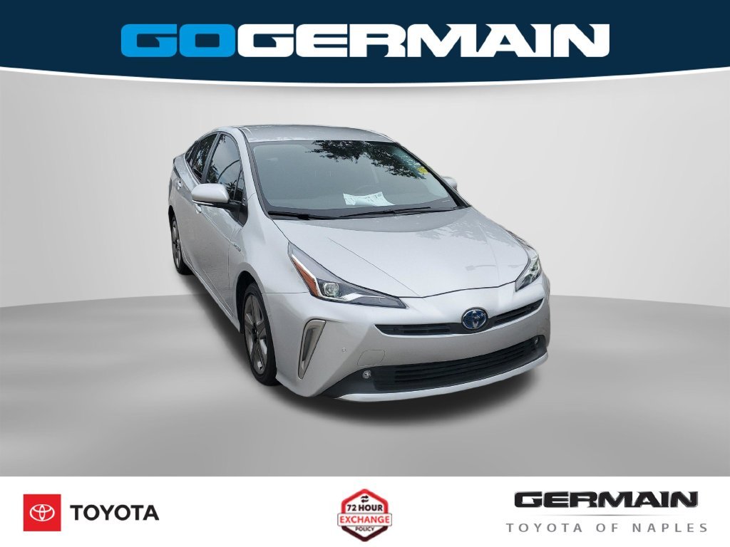 Certified Used 2022 Silver Toyota XLE image 5