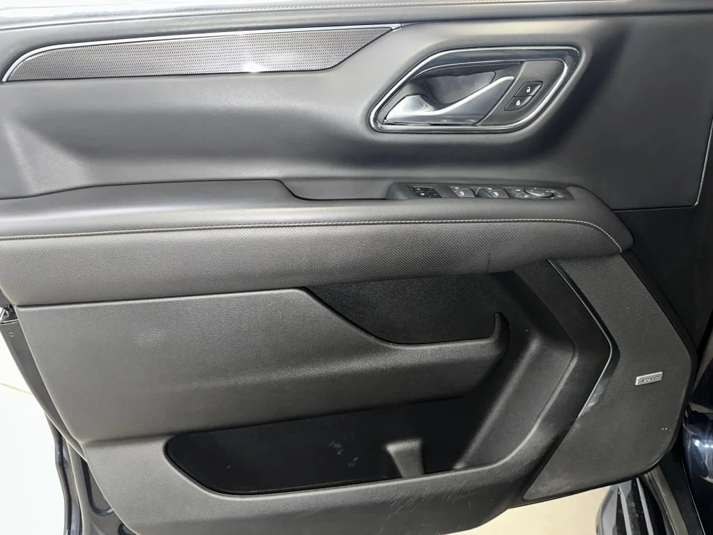 Certified Used 2022 Midnight Blue Metallic GMC AT4 image 8