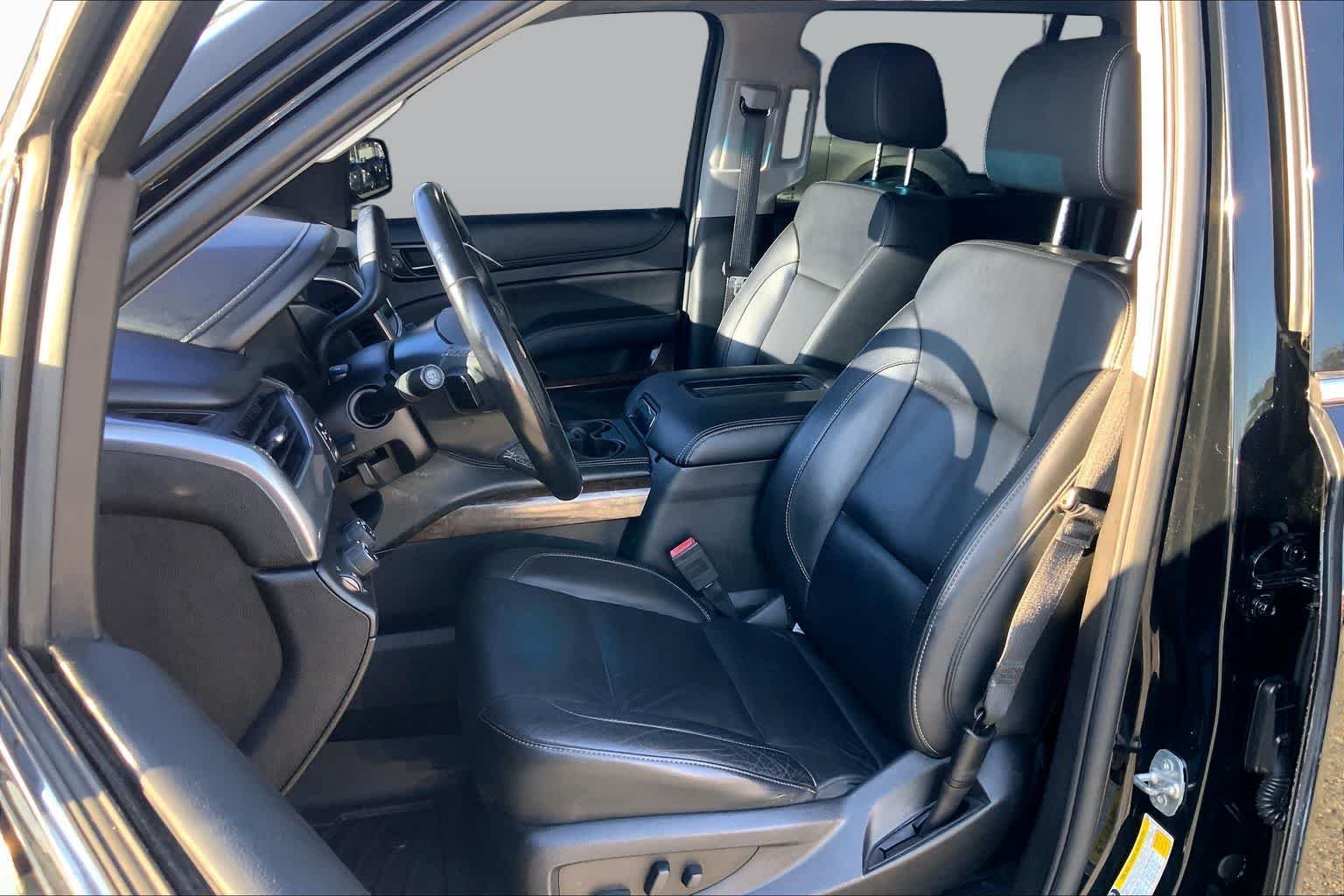 Used 2019 Black Chevrolet LT image 8