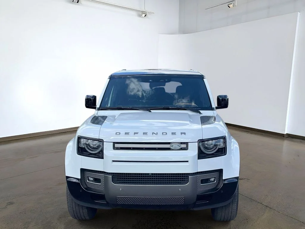 2024 Land Rover Defender X-Dynamic SE - Photo 8