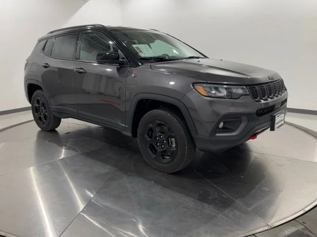 Used 2023 Gray Jeep Trailhawk image 7