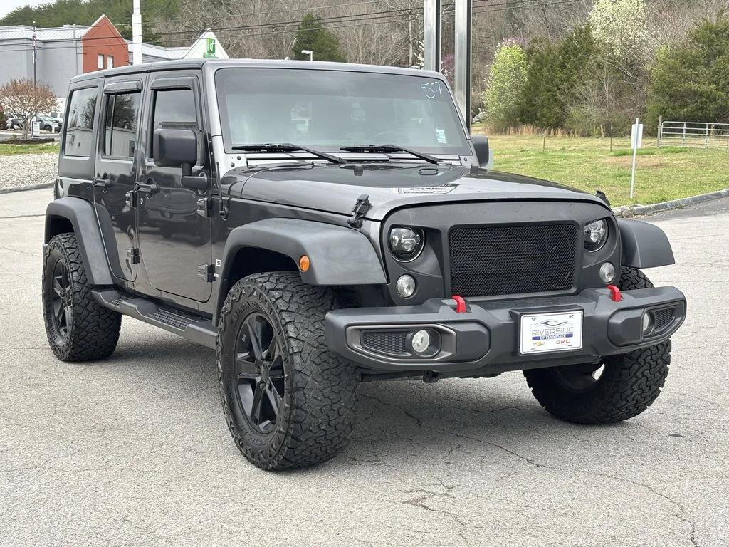 Used 2018 Gray Jeep Unlimited Sport image 4