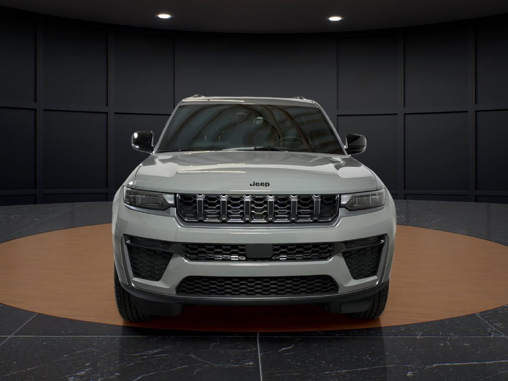 New 2027 Sting-Gray Clear-Coat Paint Jeep Laredo Altitude image 8