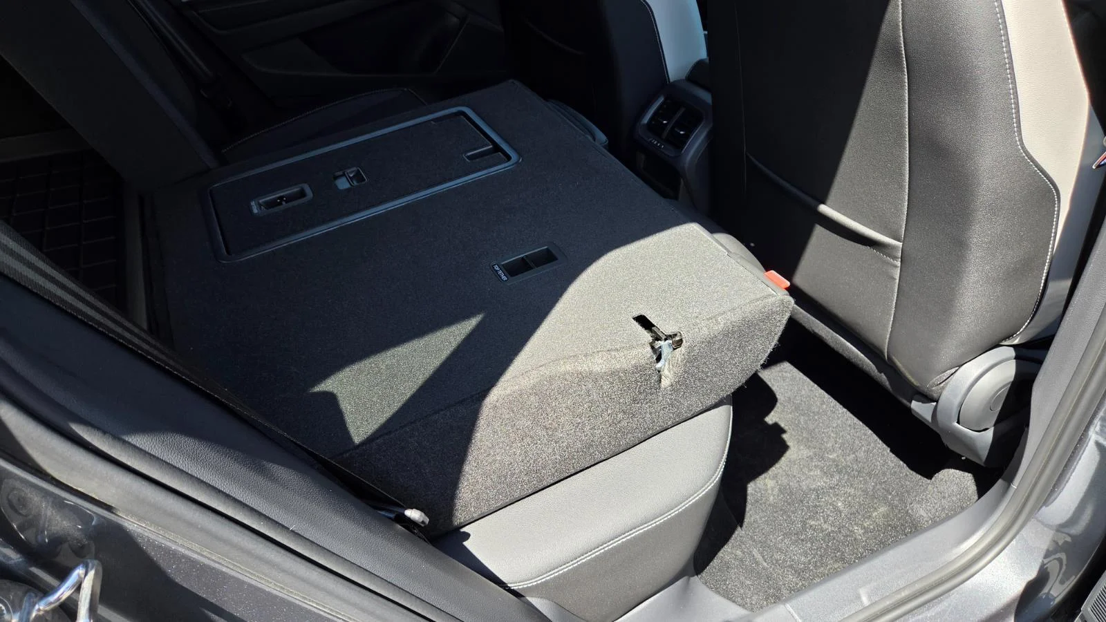 2025 Volkswagen Taos SE - Photo 59