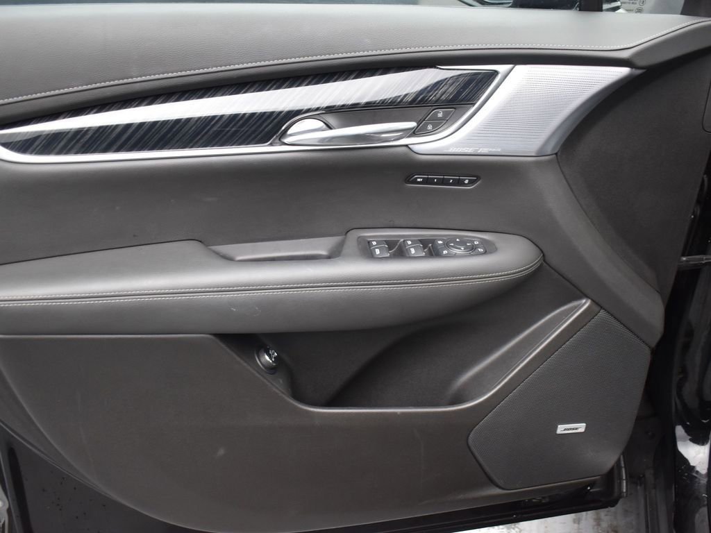 2024 CADILLAC XT6 - Image 10