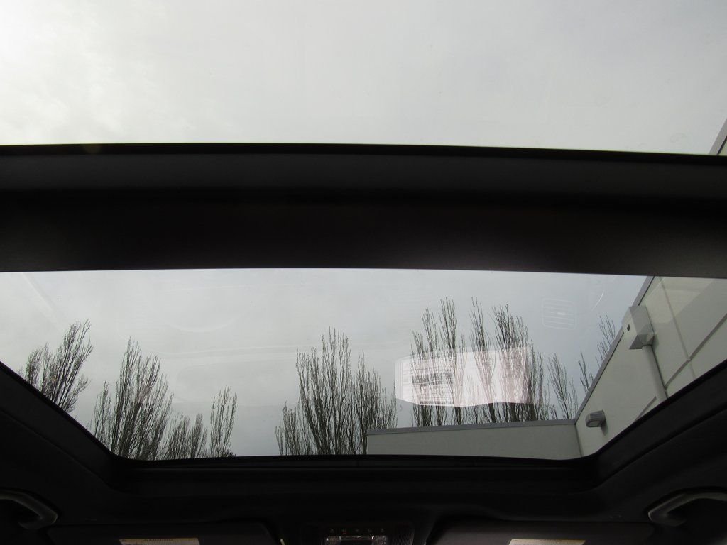 2025 Mercedes-Benz GLE GLE450 - Photo 34