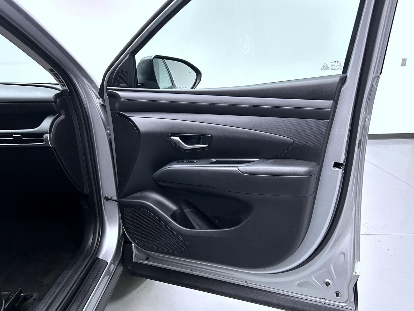 Used 2025 Silver Hyundai SEL image 16