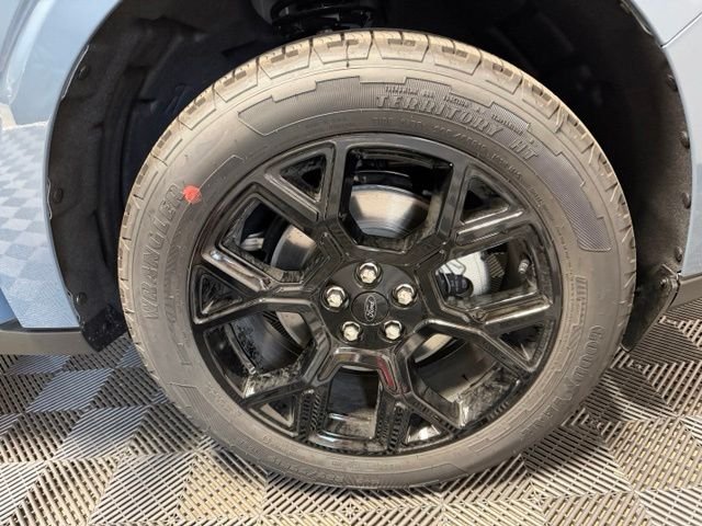 New 2026 Azure Gray Metallic Tri-Coat Ford XLT image 43
