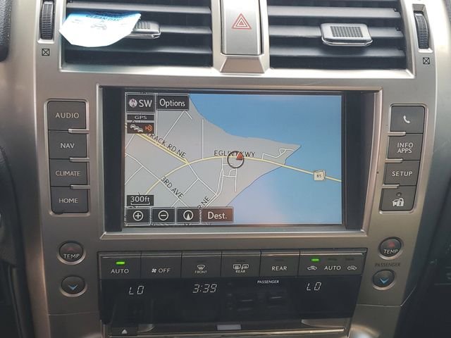 Used 2016 White Lexus 460 image 18