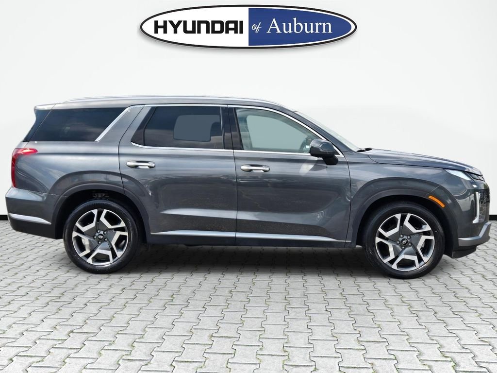 Certified Used 2025 Gray Hyundai SEL Premium image 4