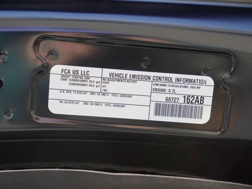 New 2026 Diamond Black Crystal Pearl-Coat Exterior Paint RAM Big Horn/Lone Star image 31