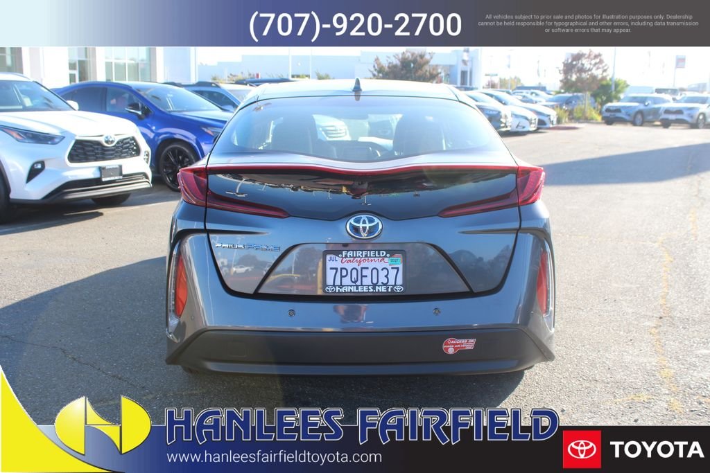 Used 2017 Gray Toyota Advanced image 8
