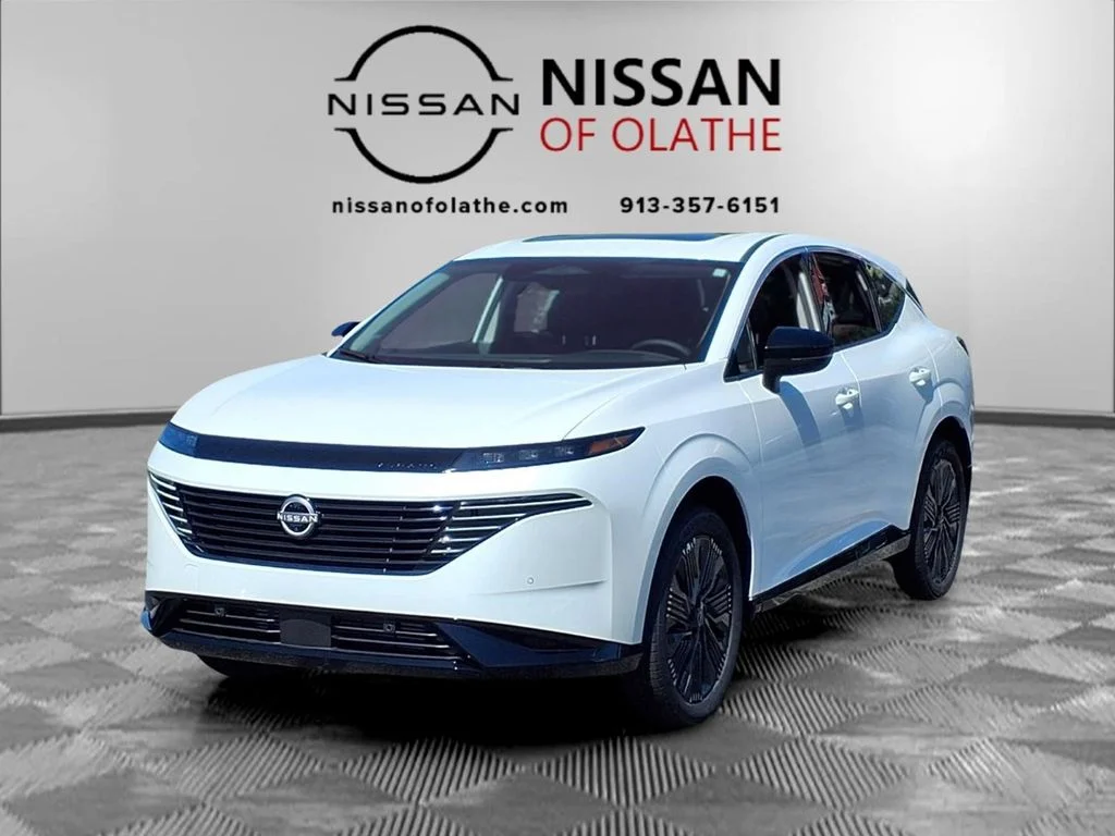 New 2027 Everest White Pearl TriCoat Nissan Platinum image 1