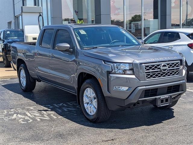 Used 2024 Gun Metallic Nissan SV image 3