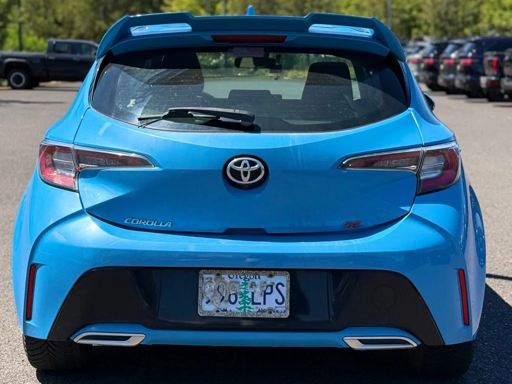 Used 2019 Blue Toyota SE image 4