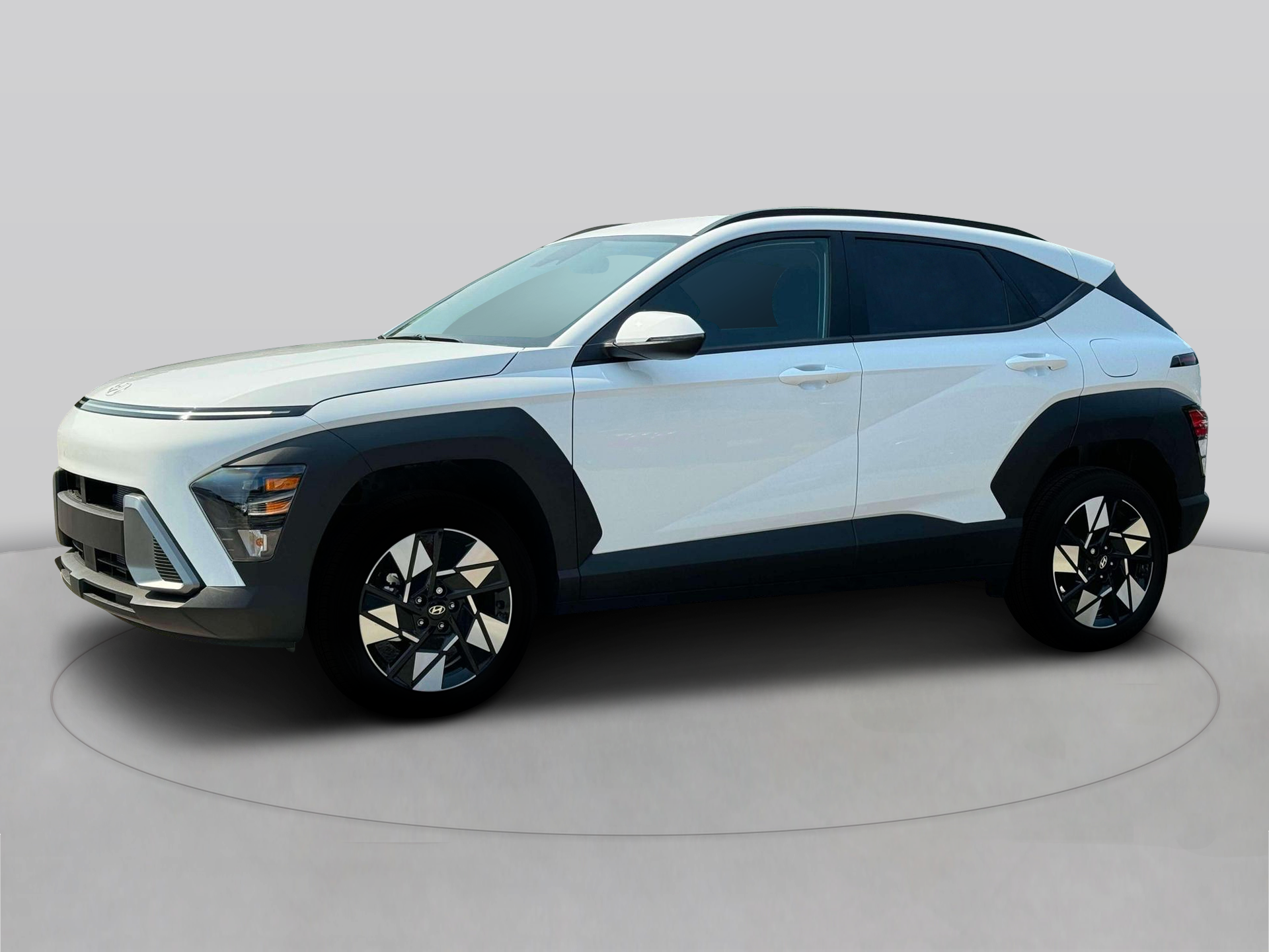 New 2025 White Hyundai SEL Convenience AWD image 2