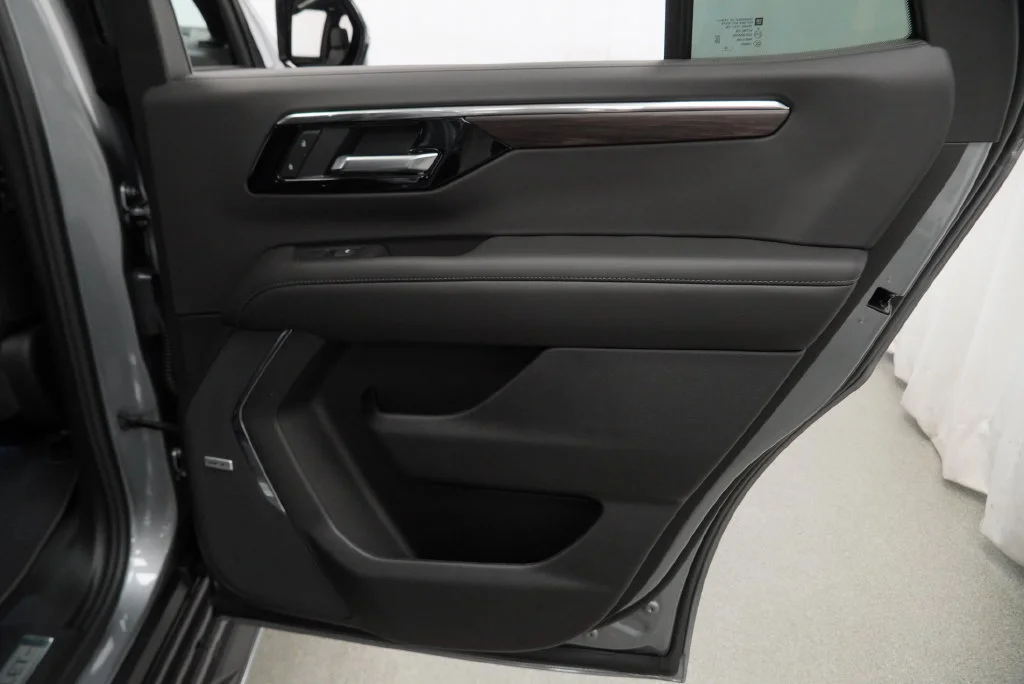 New 2026 Sterling Gray Metallic Chevrolet LT image 28