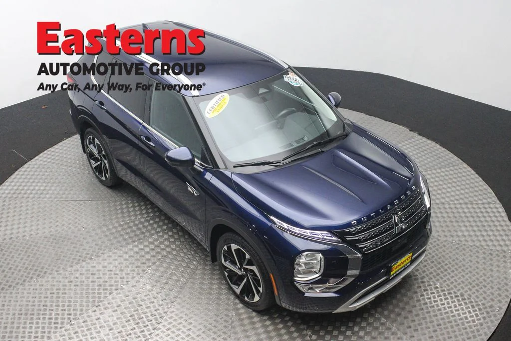 Used 2023 Blue Mitsubishi SEL image 3