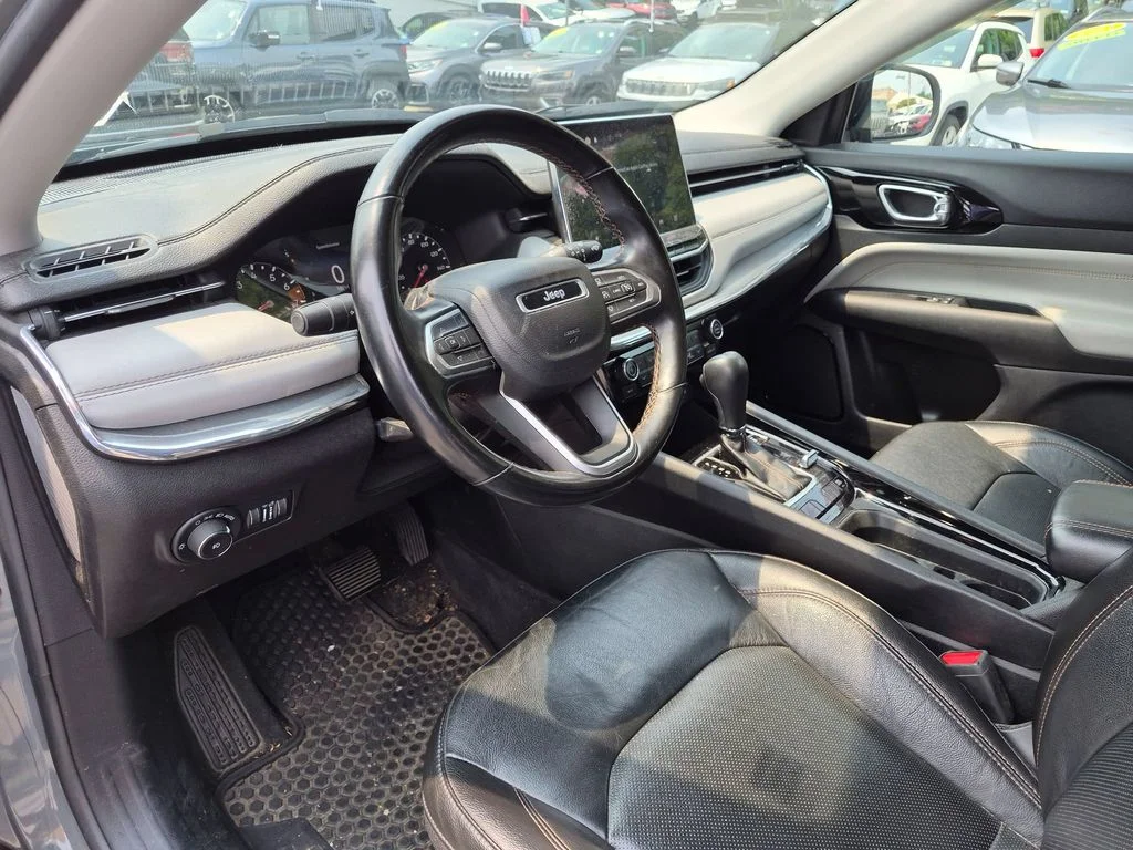Used 2022 Gray Jeep Limited image 11