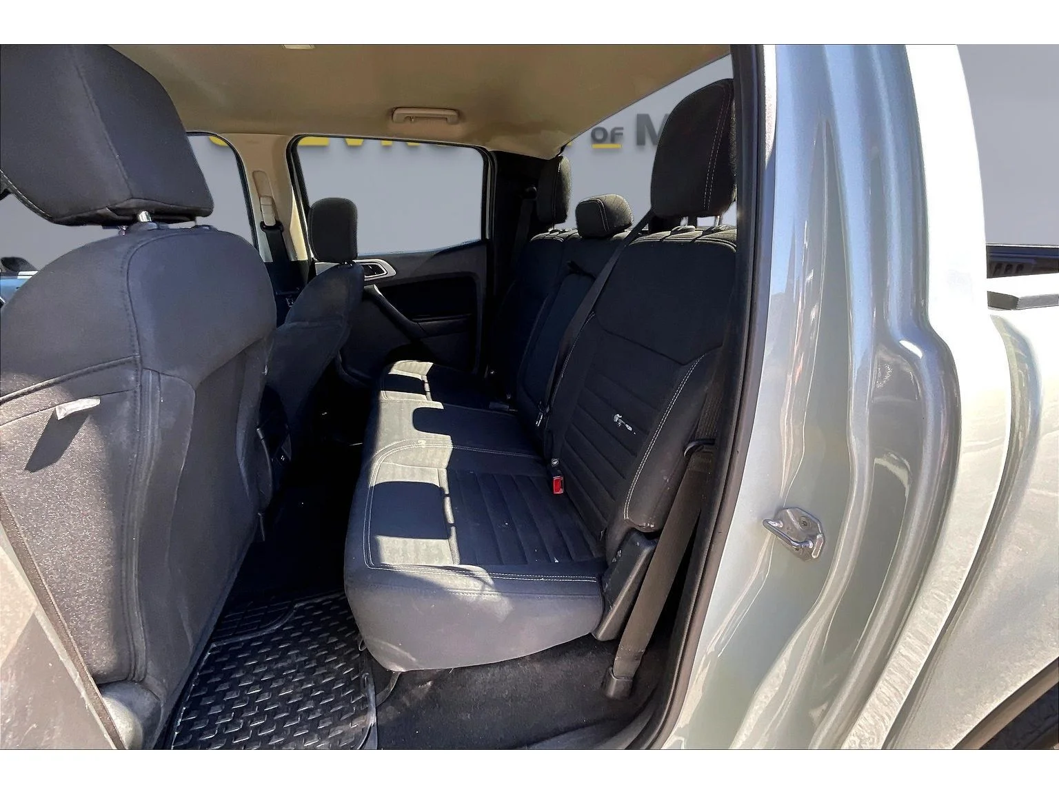 Used 2021  Ford XL image 18