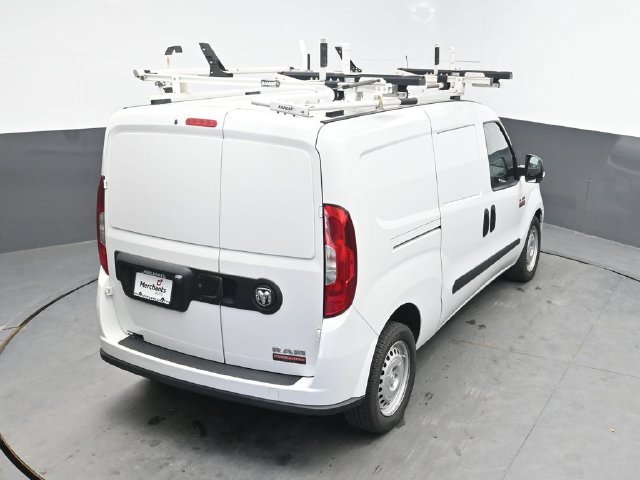 Used 2022 White Ram Base image 28