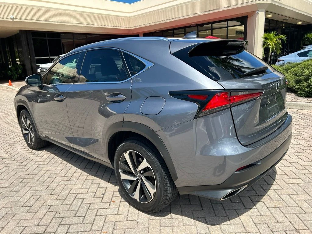 Certified Used 2020 NEBULA GRAY PEARL Lexus 300 Base image 5