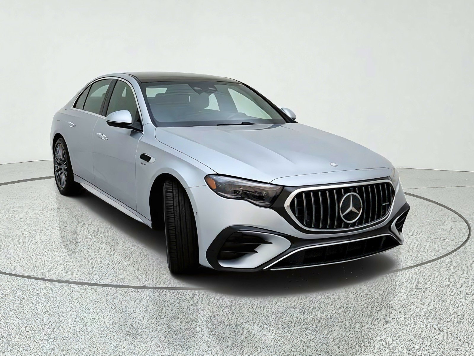 Certified Used 2025 Cirrus Silver Metallic Mercedes-Benz AMG® E 53 E image 4