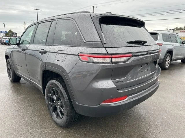 New 2026 Baltic Gray Metallic Clear-Coat Exterior Paint Jeep Laredo Altitude image 5