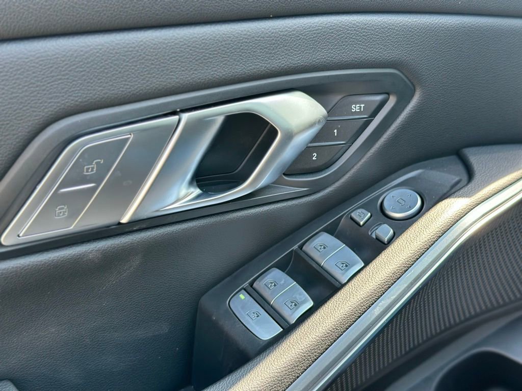New 2026 Black Sapphire Metallic BMW 330i NA xDrive image 18