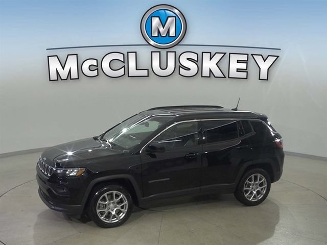 2024 Jeep Compass Latitude Lux 4X4's photo
