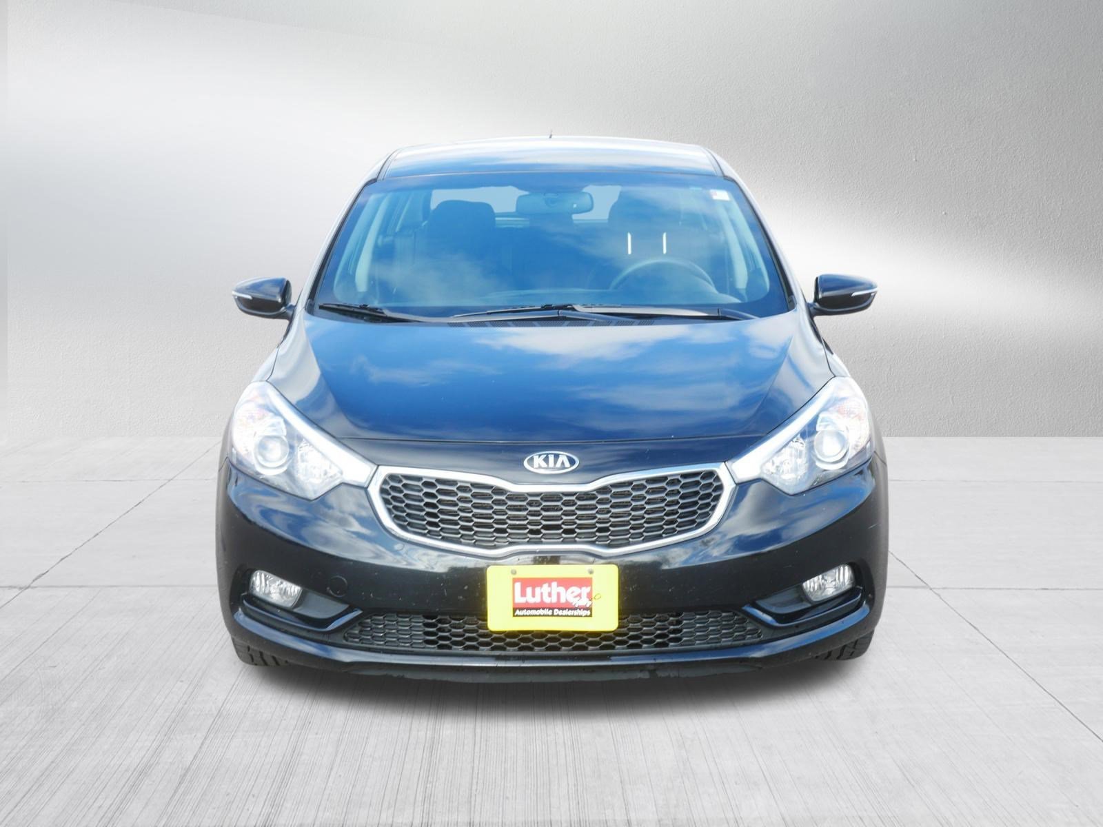 Used 2016 Kia Forte5 LX with VIN KNAFK5A85G5593192 for sale in Cambridge, MN