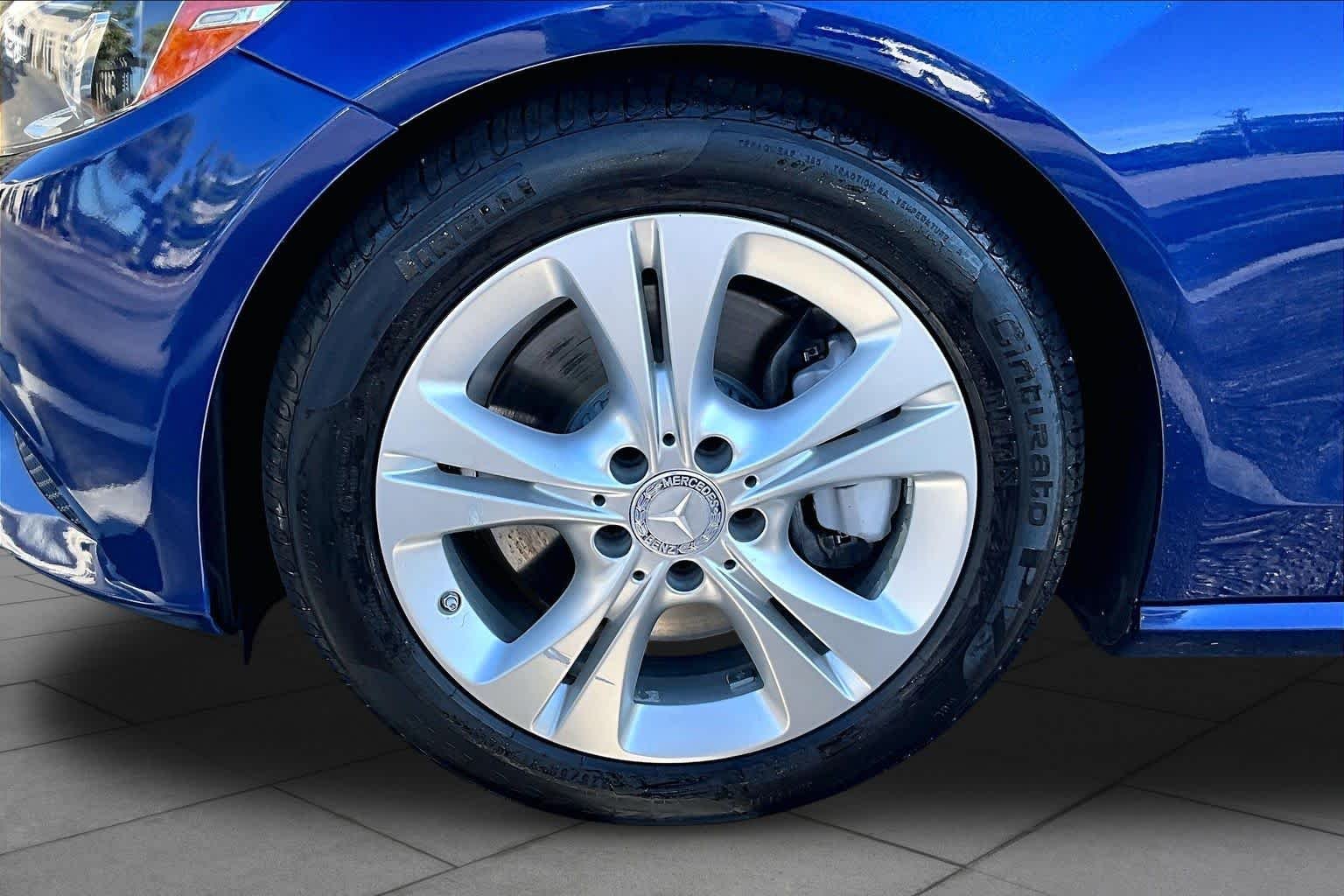 Used 2017 Brilliant Blue Metallic Mercedes-Benz C 300 image 10