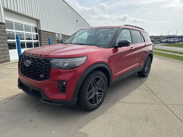 New 2026 Rapid Red Metallic Tinted Clearcoat Ford ST image 10