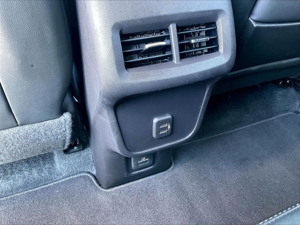 Used 2024 Black GMC SLT image 25