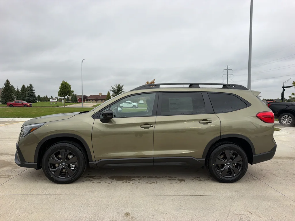 New 2027 AUTUMN GREEN METALLIC Subaru Premium image 1