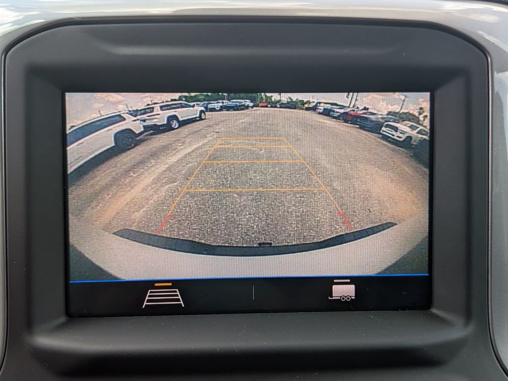 Used 2022 White Chevrolet Custom image 21