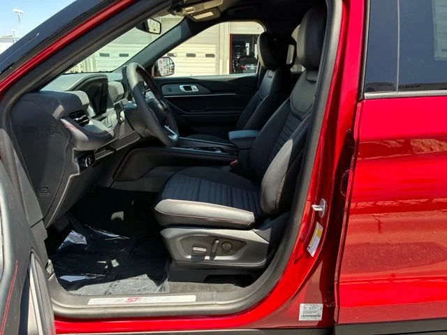 New 2026 Red Metallic Ford ST-Line image 7