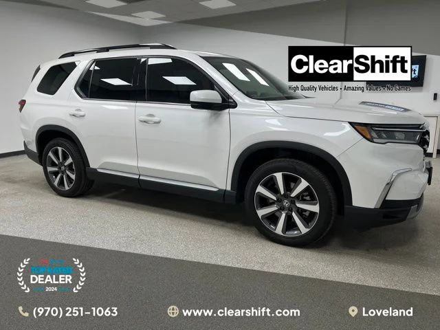 2025 Honda Pilot Touring AWD's photo