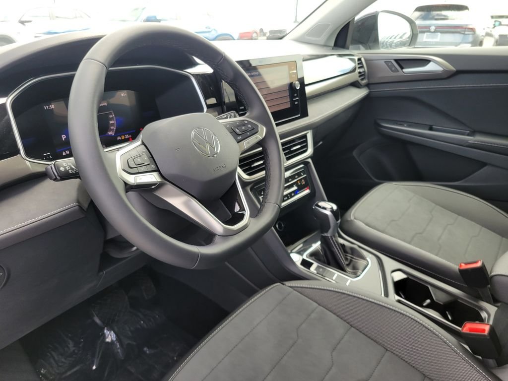 New 2026 White Volkswagen 1.5T SE Black image 11