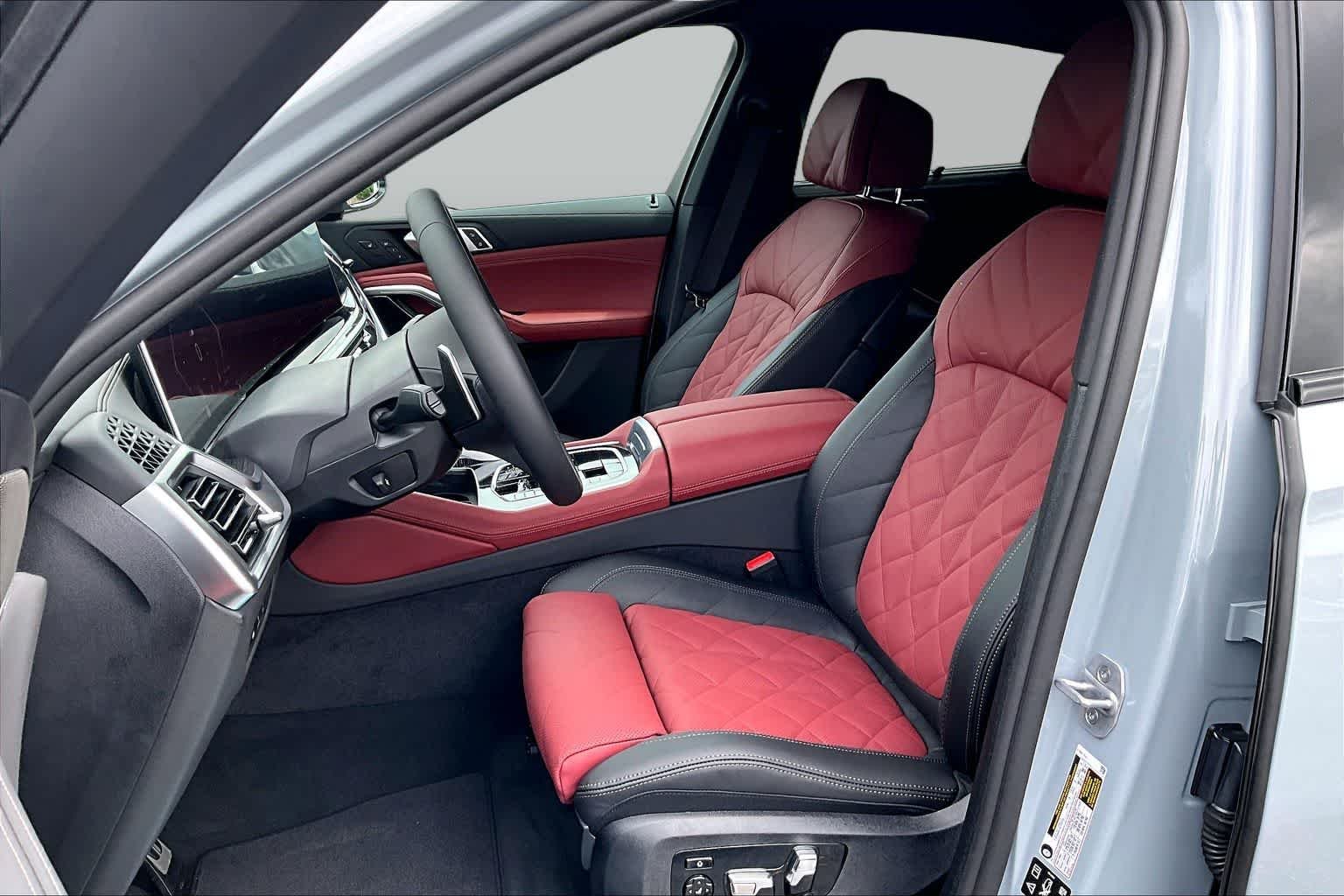 New 2027 Brooklyn Grey Metallic BMW xDrive40i image 9