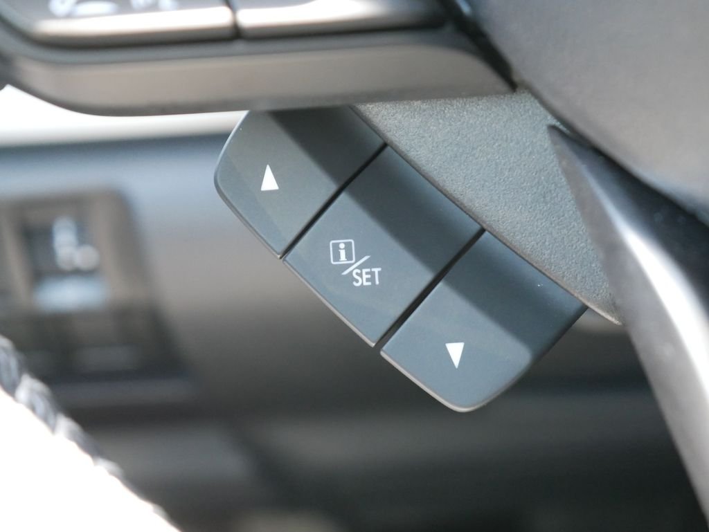 Used 2022 Blue Subaru Premium image 28