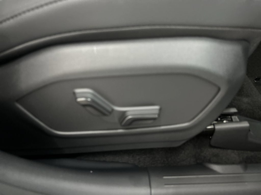 New 2026 Shimmering Silver Hyundai Calligraphy AWD image 19