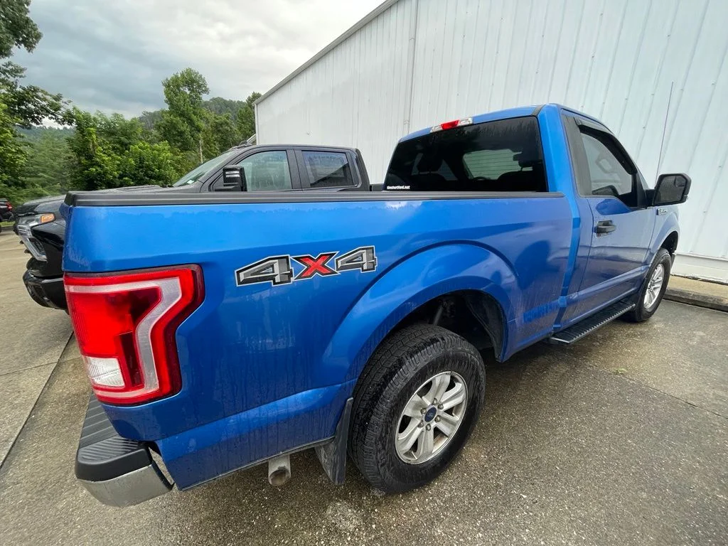 Used 2016 Blue Ford XLT image 7