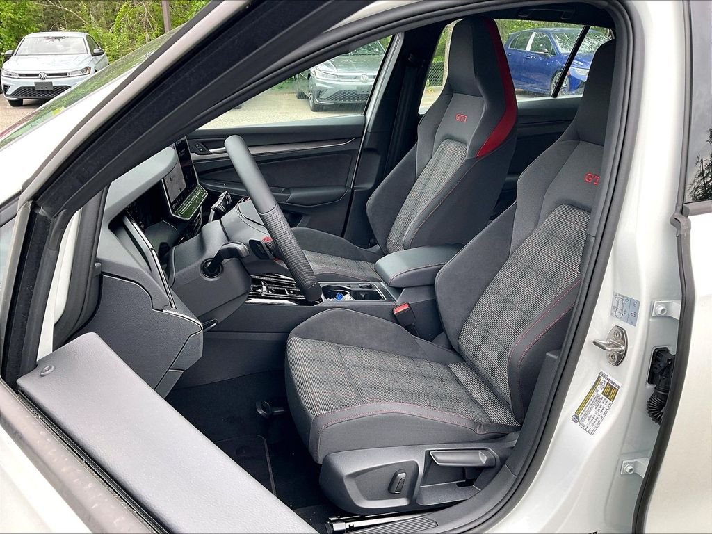 New 2026 White/off-white Volkswagen 2.0T S image 10