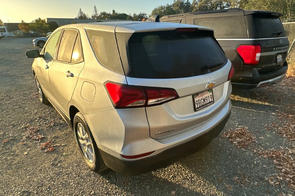 Used 2022 Silver Chevrolet LS image 6