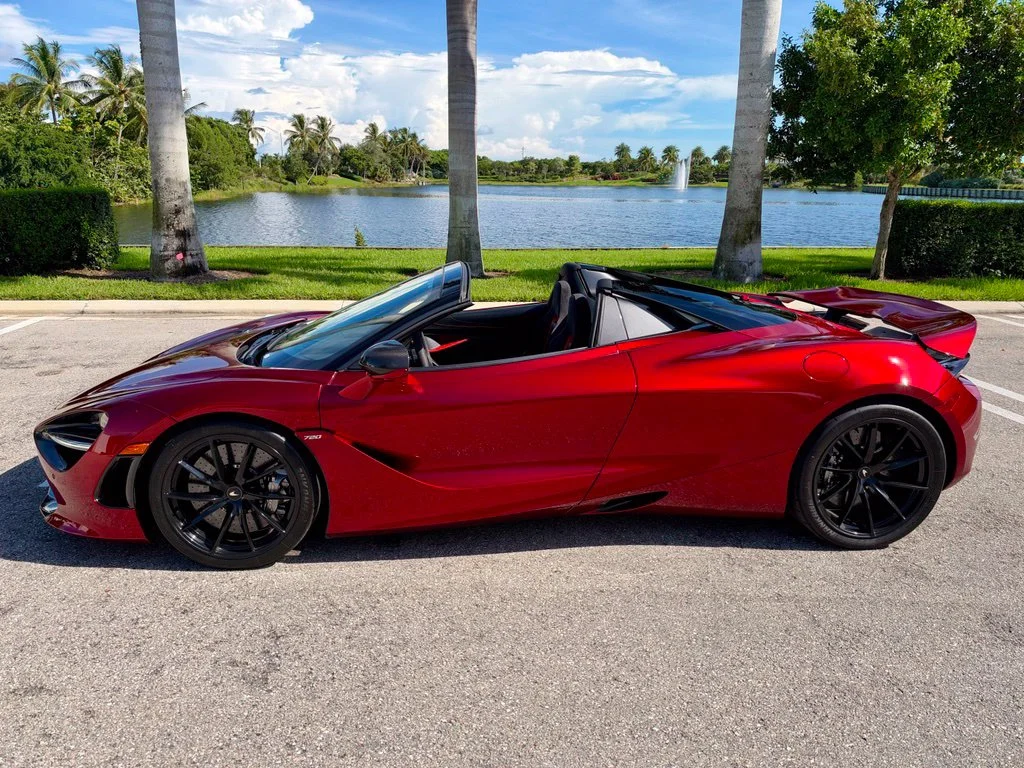 Used 2020 MSO Volcano Red McLaren  image 11