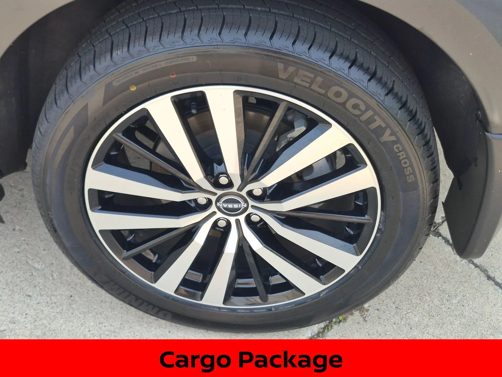 Certified Used 2024 Pearl White Nissan Platinum image 13